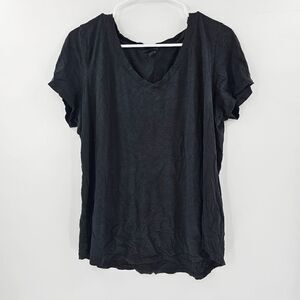 Torrid black tshirt 2 tee comfy plus size